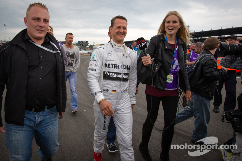 Schumacher has not woken up - manager