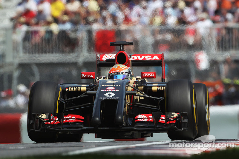 Lotus in 'contact' with Mercedes for 2015 power
