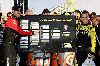 Keselowski keeps Sprint Cup title hopes alive with dramatic win at Talladega