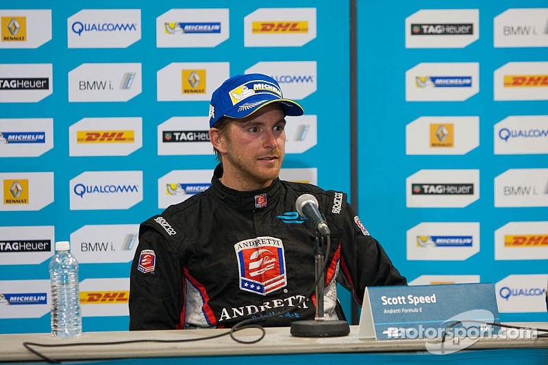 Scott Speed quiere correr para ganar