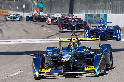 e.dams-Renault a raté le coche à Long Beach