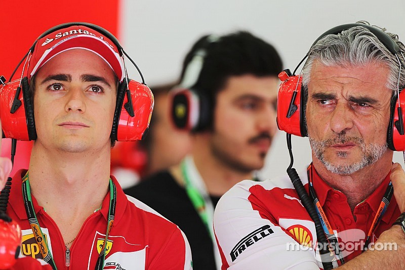 Гутьеррес дебютирует за рулем Ferrari SF15-T