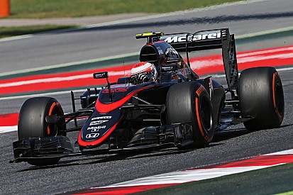 Button - Une McLaren à la stabilité "effrayante"