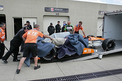 Andretti takes burned car back to race shop for rebuild - photos