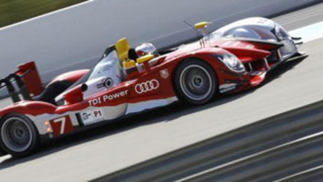 Le Mans Series: grande esordio per l'Audi R15 Plus