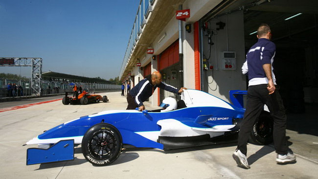 Enrico Pison è il terzo pilota della Torino Motorsport