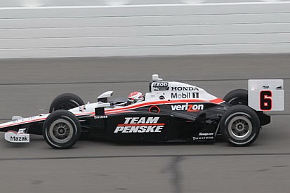 Briscoe conquista la pole in Kansas