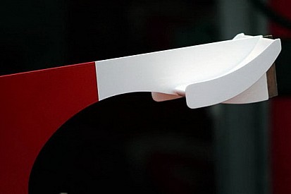 La Ferrari toglie l'F-Duct e mette lo spoilerino
