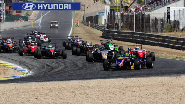 Barba e MacLeod spartiscono il bottino a Jarama