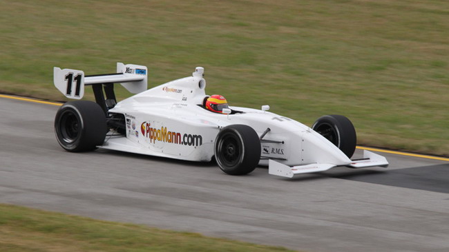 Pippa Mann torna in pole al Kentucky Speedway