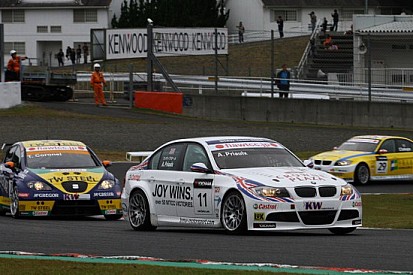 Dopo 4 anni Priaulx torna in pole