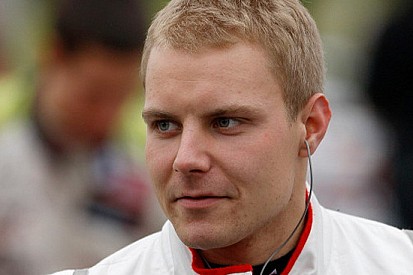 Bottas svetta nelle prime libere a Macao
