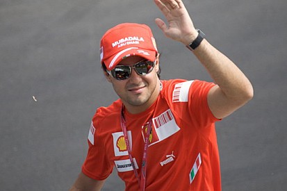 Incidente per la barca di Felipe Massa