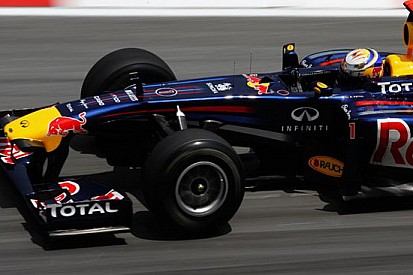 Vettel conquista la terza pole di seguito