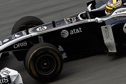 Pirelli promosse anche con il caldo di Sepang