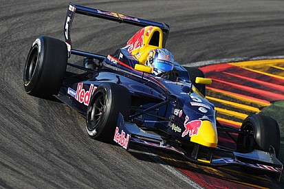 La stagione si apre nel segno di Carlos Sainz Jr.