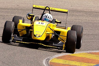 Fontana leader dopo il primo round a Valencia