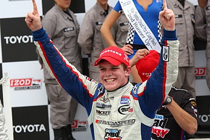 Newgarden sbaglia, Conor Daly ne approfitta
