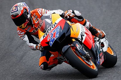Primi giri con la nuova Honda 1000 per Stoner