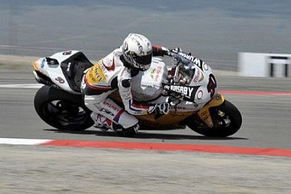 Guintoli si gode il suo primo podio in Superbike