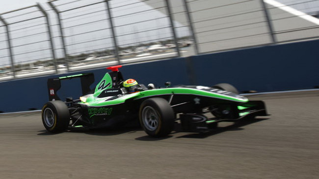 Sims svetta nelle Libere 1 a Valencia