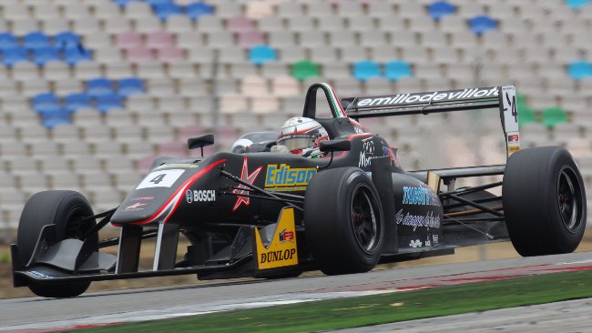 Juan Carlos Sistos in pole all'ultimo secondo
