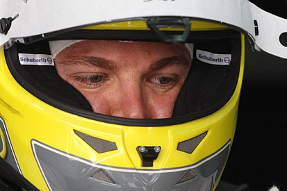 Mugello, Day 1, Ore 10: bandiera rossa per Rosberg