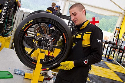 Dunlop prova le mescole 2013 in Francia