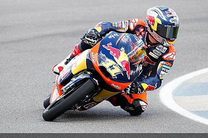 La bandiera rossa regala la pole a Cortese