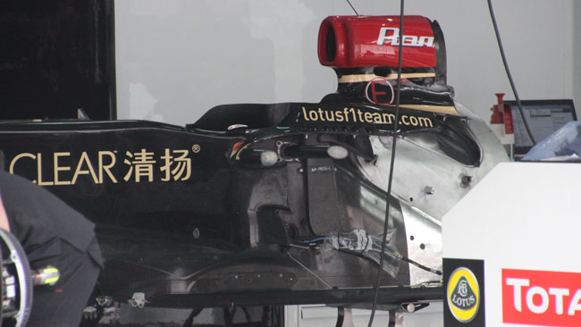 La Lotus sostituisce il telaio a Grosjean