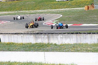 Formula Junior: piccole variazioni al calendario