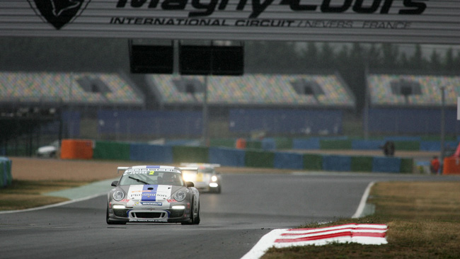 Magny Cours, Libere 2: si ripete Jousse, poi piove