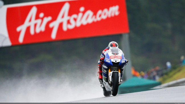 Motegi, Qualifica: Lorenzo pole bagnata