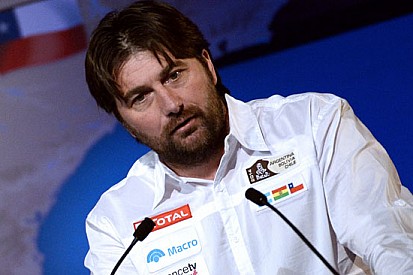 Dakar: Castera conferma l'arrivo di Peugeot nel 2015