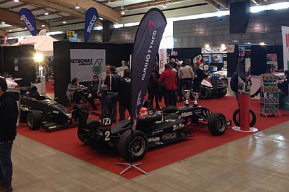 F2000 Light: presentata la stagione 2014