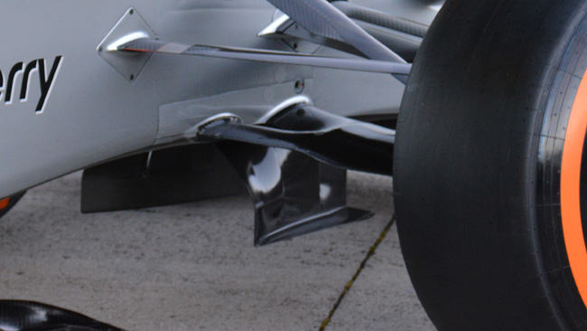 Mercedes W05: la sospensione a diapason funziona