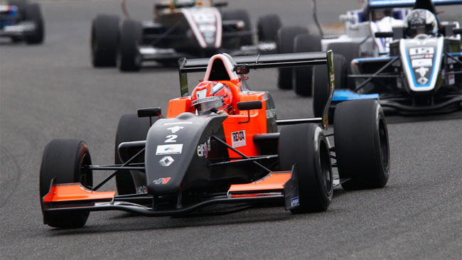 Formazione a quattro punte per la Tech 1 Racing