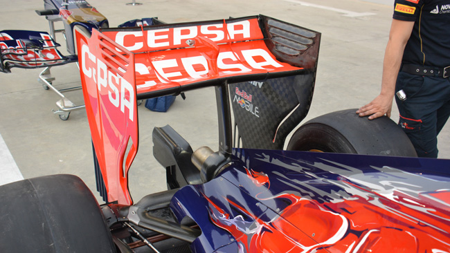Toro Rosso: con il mono pilone l'ala è fissa