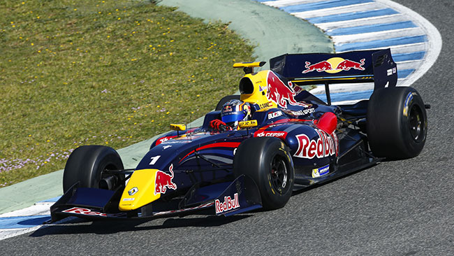 Carlos Sainz Jr domina la prima gara ad Aragon