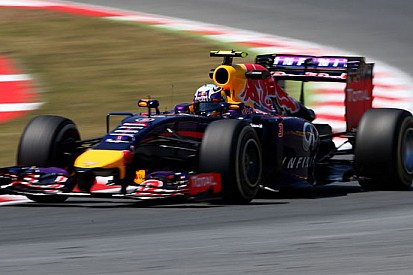 Ricciardo frustrato dal distacco dalle Mercedes