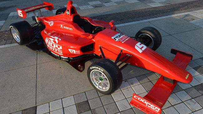 Presentata ad Indianapolis la nuova Dallara IL-15