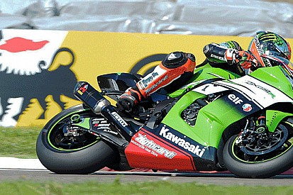 Donington, Libere 3: Tom Sykes davanti a tutti