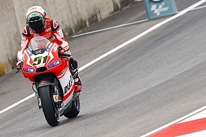Mugello, Libere 2: la pioggia regala una gioia a Pirro