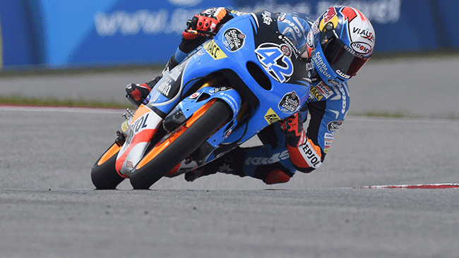 Alex Rins in ospedale per accertamenti