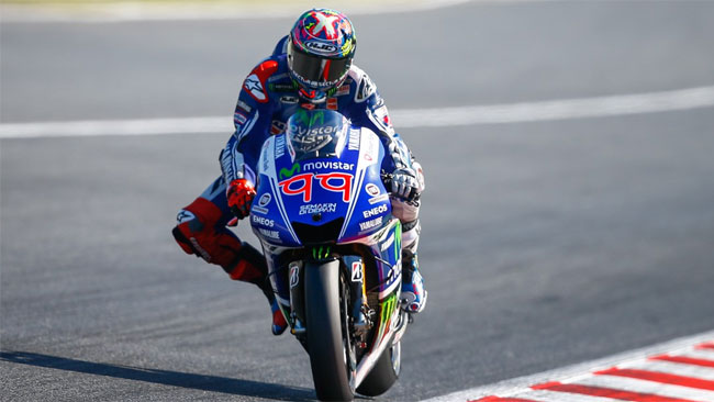 Test Barcellona: la Yamaha prova il motore 2015