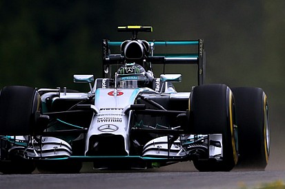 Austria, Libere 1: le Mercedes davanti, Ferrari vicina