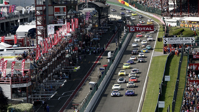 24 Ore di Spa: 40 vetture in pista nei test collettivi