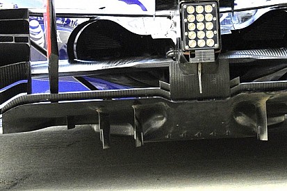 Red Bull: micro-vorticatori al centro del diffusore