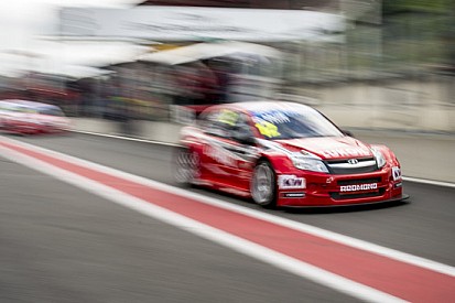 La Lada mostra la Vesta WTCC al Moscow Motorshow
