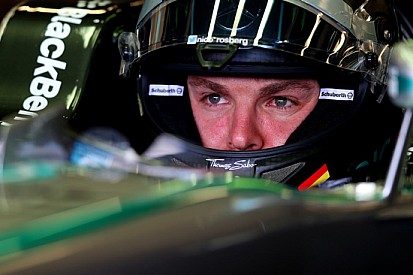 Rosberg prolunga il contratto con Mercedes